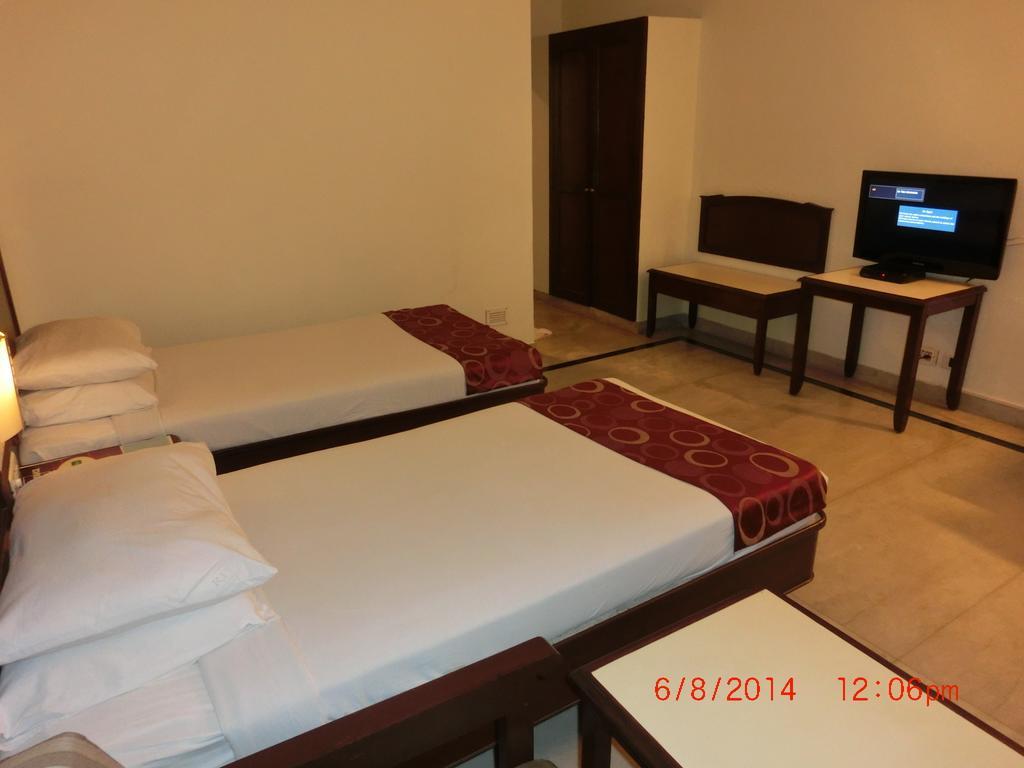 Hotel Thulashi Park 첸나이 객실 사진