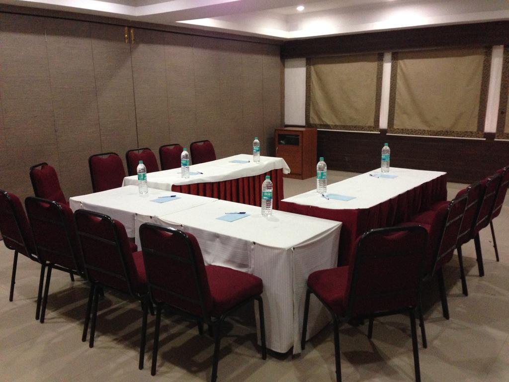 Hotel Thulashi Park 첸나이 외부 사진
