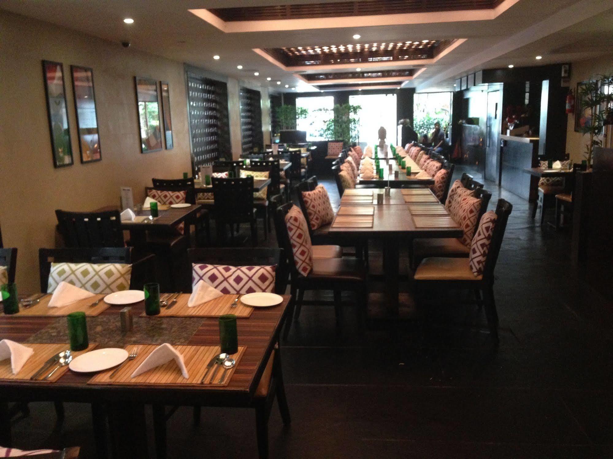 Hotel Thulashi Park 첸나이 외부 사진